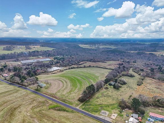 4th image of 1368 Davis Rd