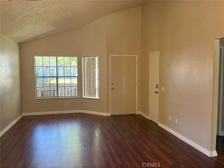 1120 Athena Ct — Photo 4