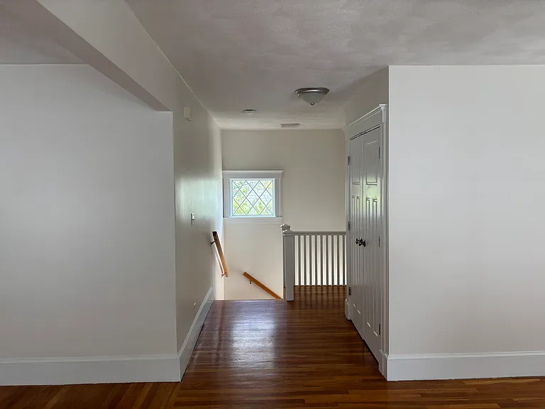 255 Brown St #1 — Photo 12