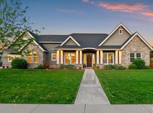1102 N Lionbridge Ave, Eagle, ID 83616