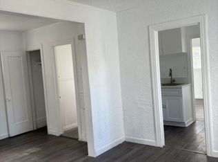 629 E 77th St, Los Angeles, CA 90001