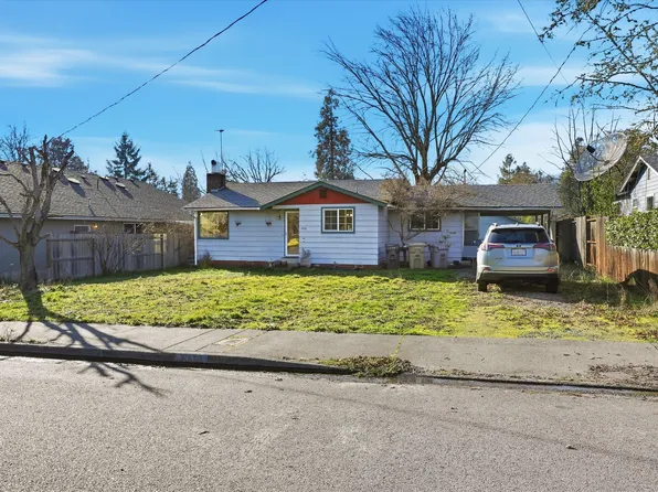 1378 NW Conklin Ave, Grants Pass, OR 97526