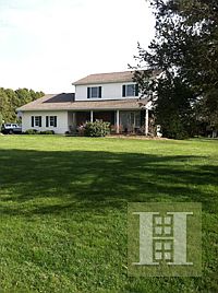 1st image of 26 Hawthorn Dr