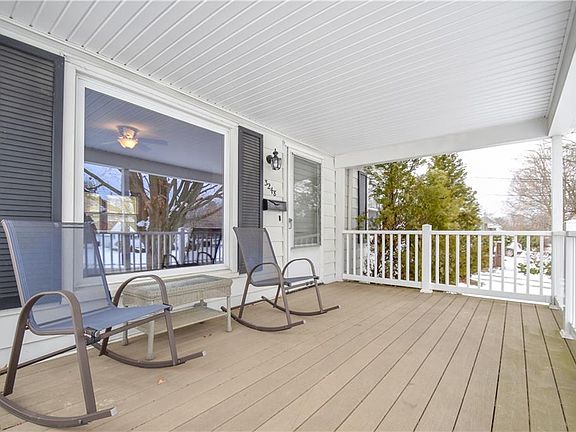 3rd image of 3248 Sunnybrooke Dr