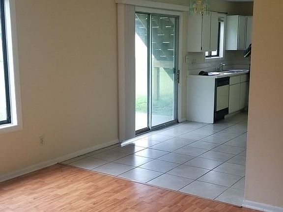 5th image of 2603 Burton St SE