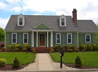 116 Greenmeadow Dr, Colonial Heights, VA 23834