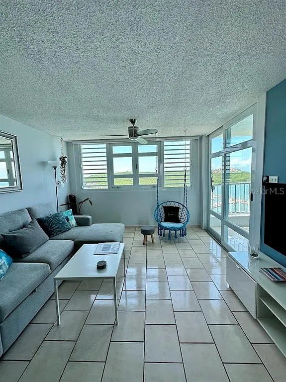1 bed, 1.0 bath, $1,250 — Photo 3