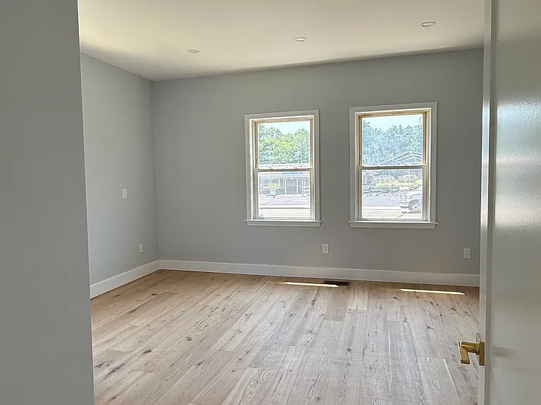 706 W Main St #2 — Photo 3