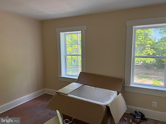 5th image of 2405 Westport St