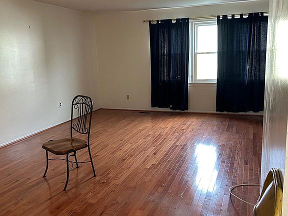 4th image of 11323 Kettering Pl