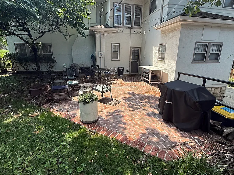 6011 Central St — Photo 13