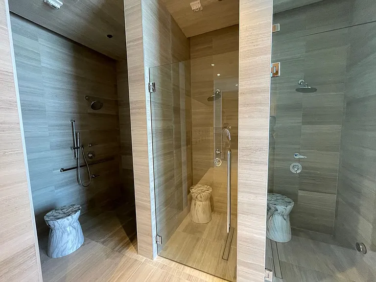 1000 Auahi St #2506 — Photo 22