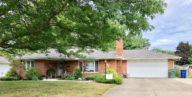 1st image of 4194 Fairoaks Dr