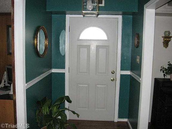 2nd image of 2330 Glenhaven Dr