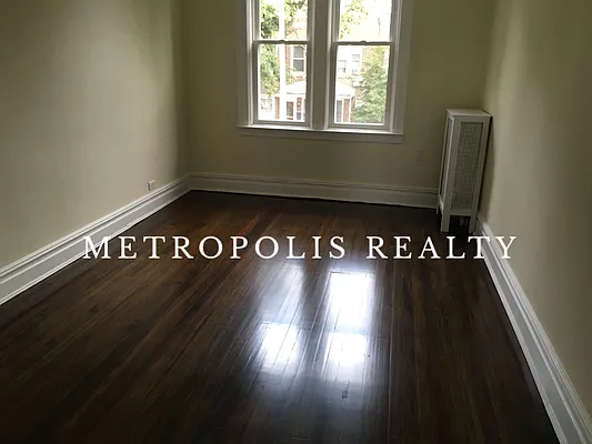 Rented by Metropolis International Realty Inc. | media 18