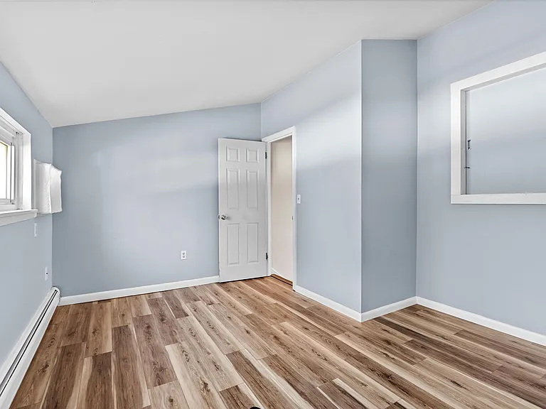 50 E Hill Rd #3L — Photo 10