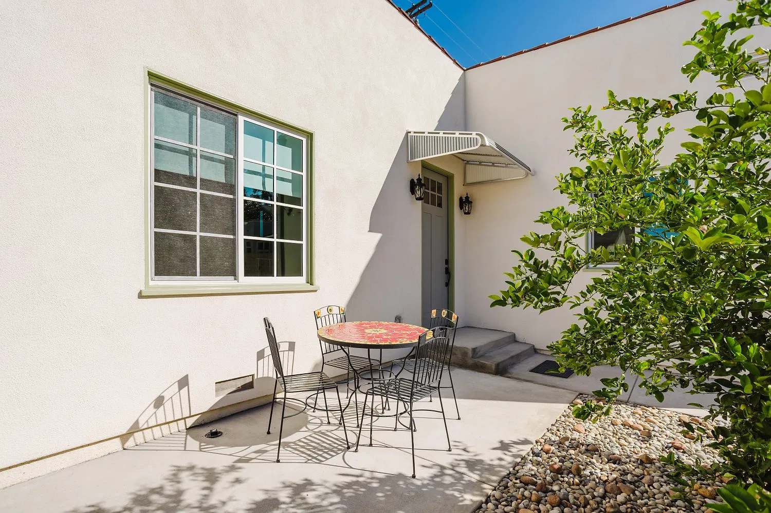 2 bed, 903 sqft, $3,850 — Photo 4