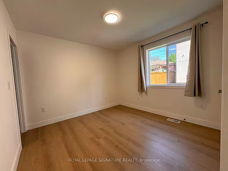 53 Bishop Ave #5 — Photo 4