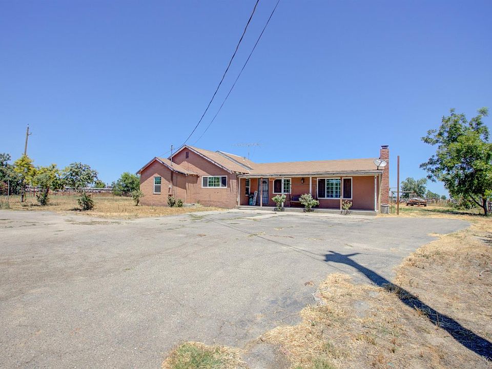 1st image of 631 E Stuhr Rd