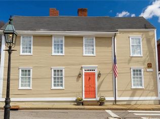 42 Thames St, Newport, RI 02840