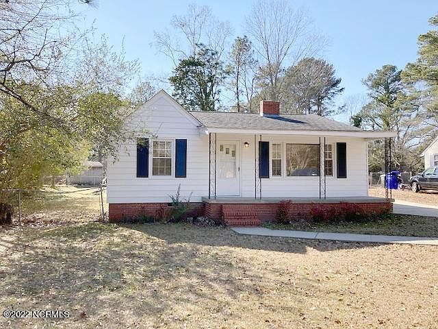 1st image of 2610 Jackson Dr