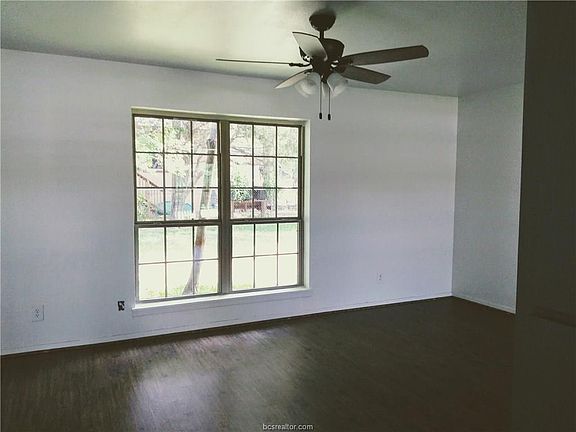 5th image of 3432 Plum St
