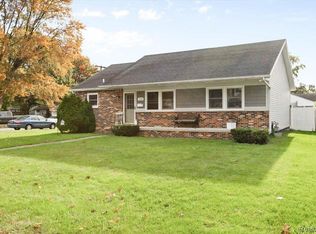 2864 W Rick Dr, Port Huron, MI