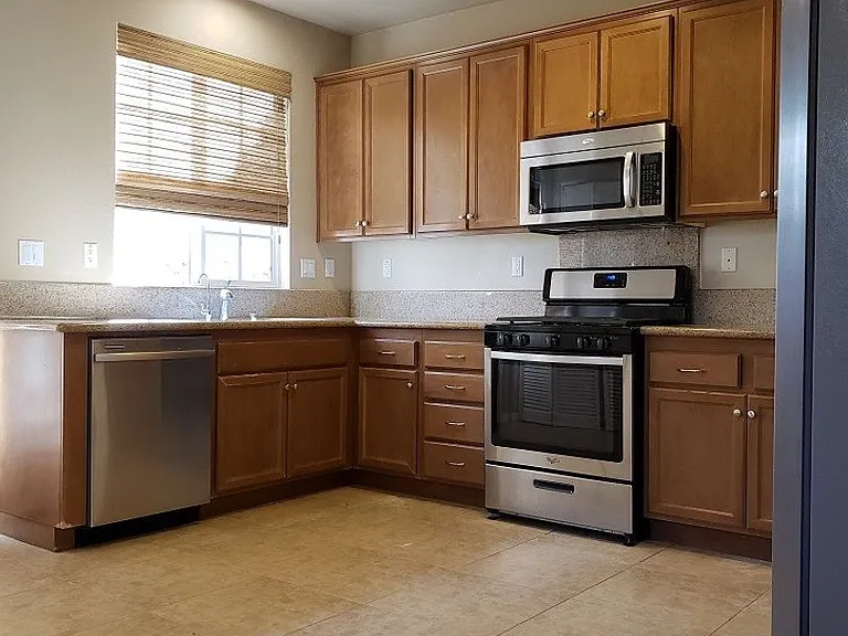 730 Nile River Dr — Photo 5