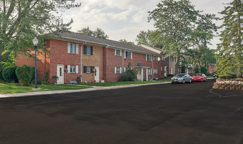 Elmwood Terrace Apartments and Townhomes Photo 1