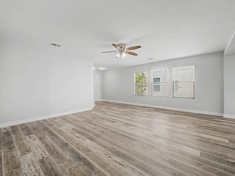 2423 E Winged Foot Dr — Photo 17