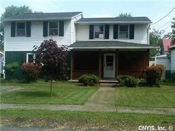 404 State St, Canastota, NY 13032