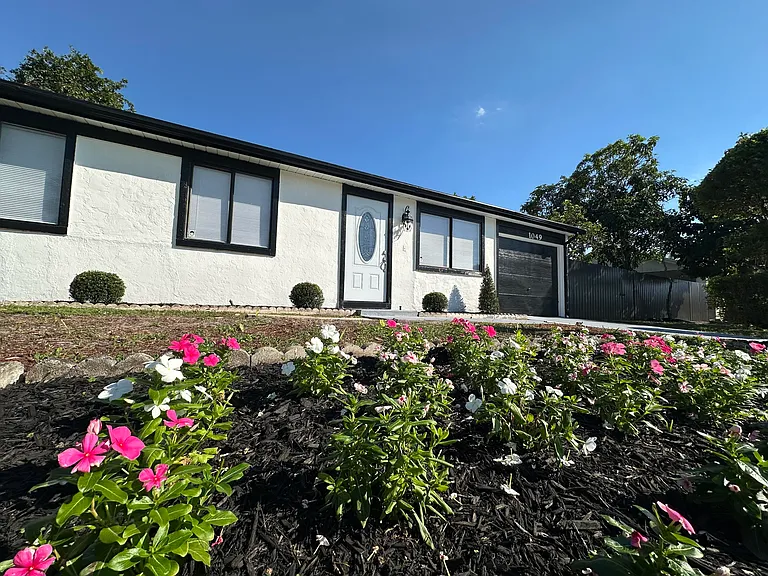 1049 Grandview Cir — Photo 43