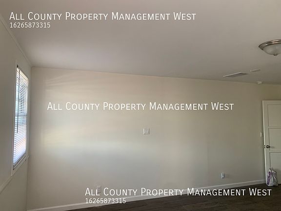 5th image of 9826 S Hobart Blvd