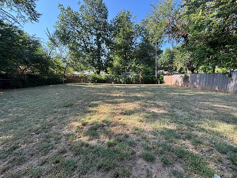 1230 Caddell Ln — Photo 14