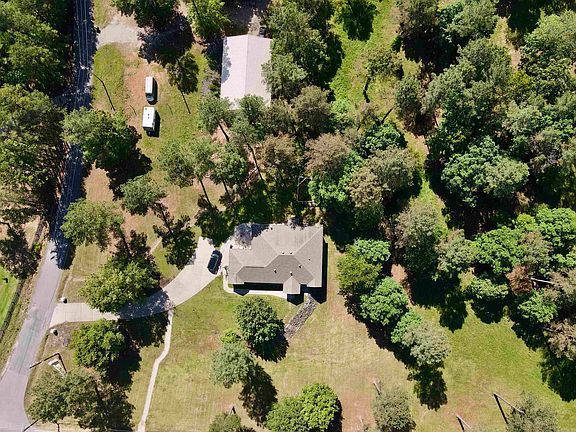 2nd image of 780 Brookhill Ranch Rd