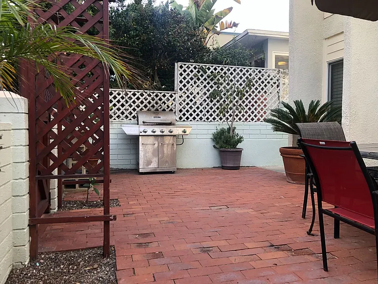 2954 Mission Blvd — Photo 12