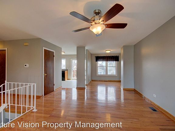 2nd image of 2411 Royal Dr