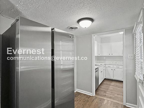 4th image of 3484 Naylor Dr