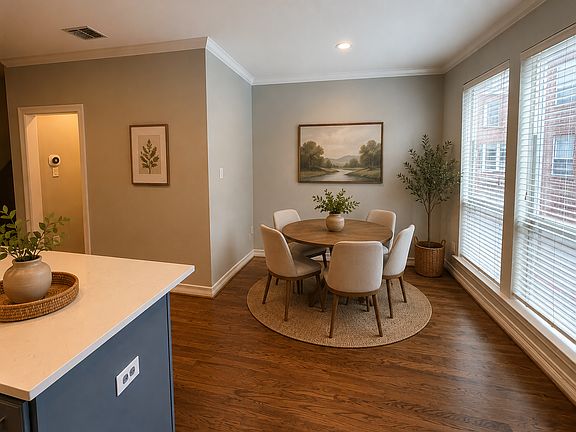4th image of 3469 Howell St