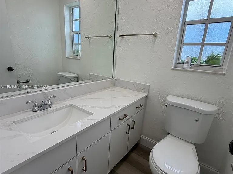 9503 SW 88th Ter #9503 — Photo 9