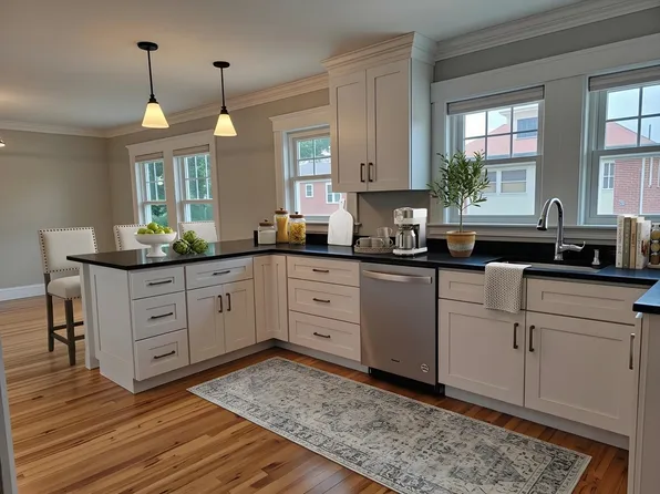 29 Noble St Floor 2, West Newton, MA 02465