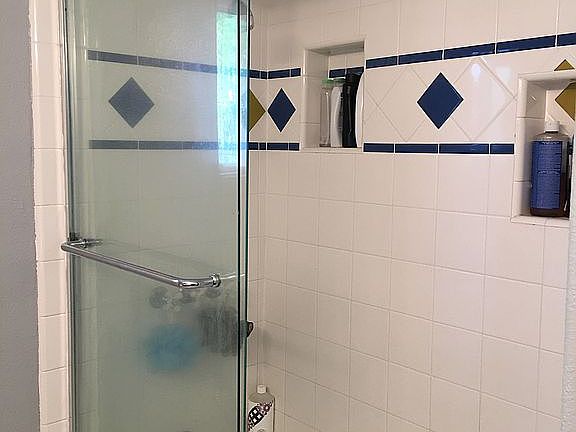 4th image of 6112 B St