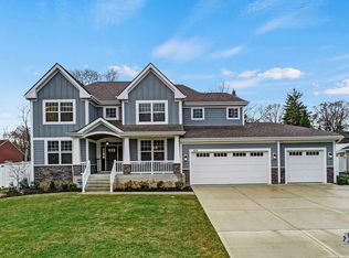 439 W Daniels Rd, Palatine, IL 60067