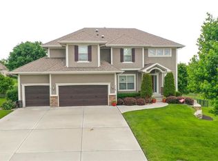 116 NW Lewis Dr, Lees Summit, MO 64081