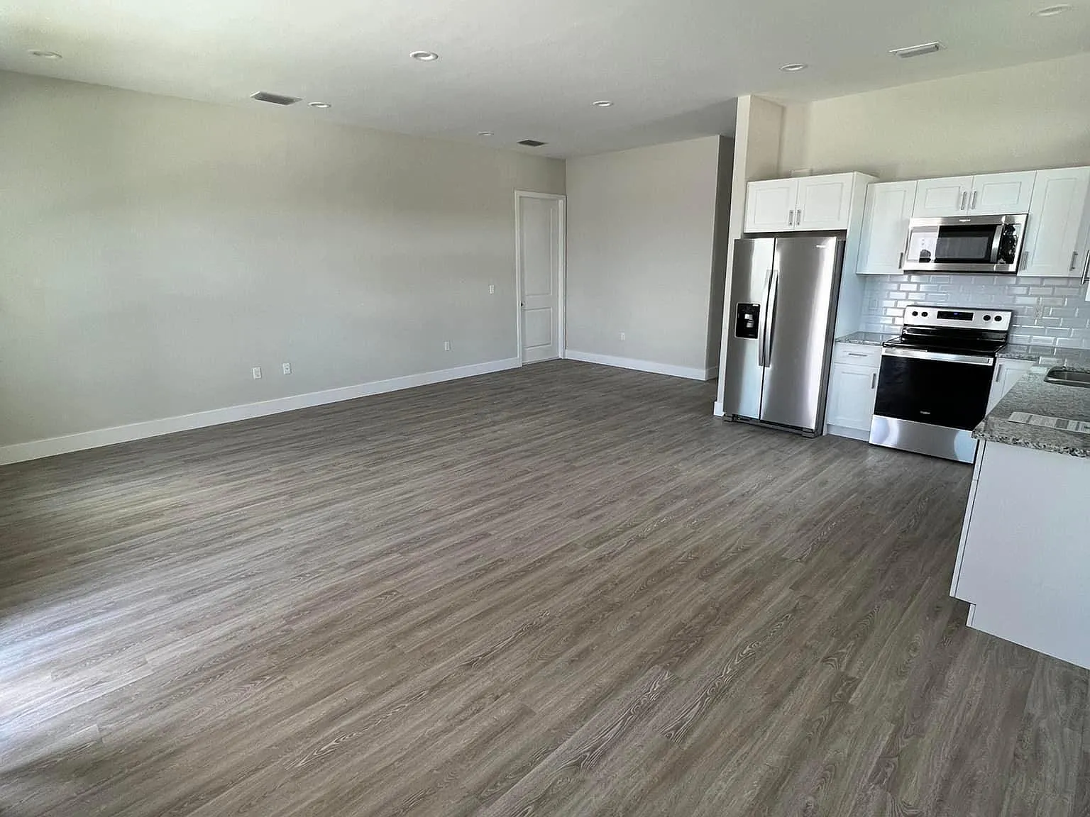 3 bed, 1500 sqft, $1,700 — Photo 3