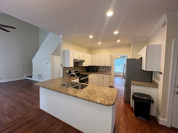 4th image of 716 Camaross Dr