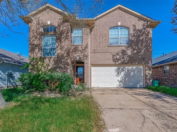 918 Cavern Brook Ln, Fresno, TX 77545