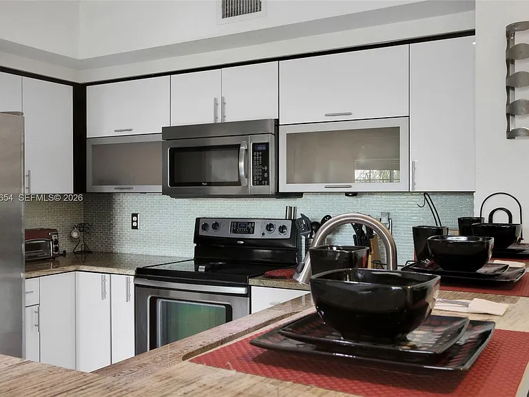 2200 E Preserve Way #304 — Photo 13