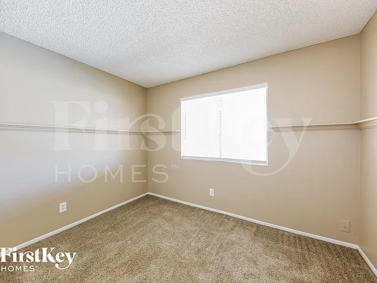 7418 W Cameron Dr — Photo 12