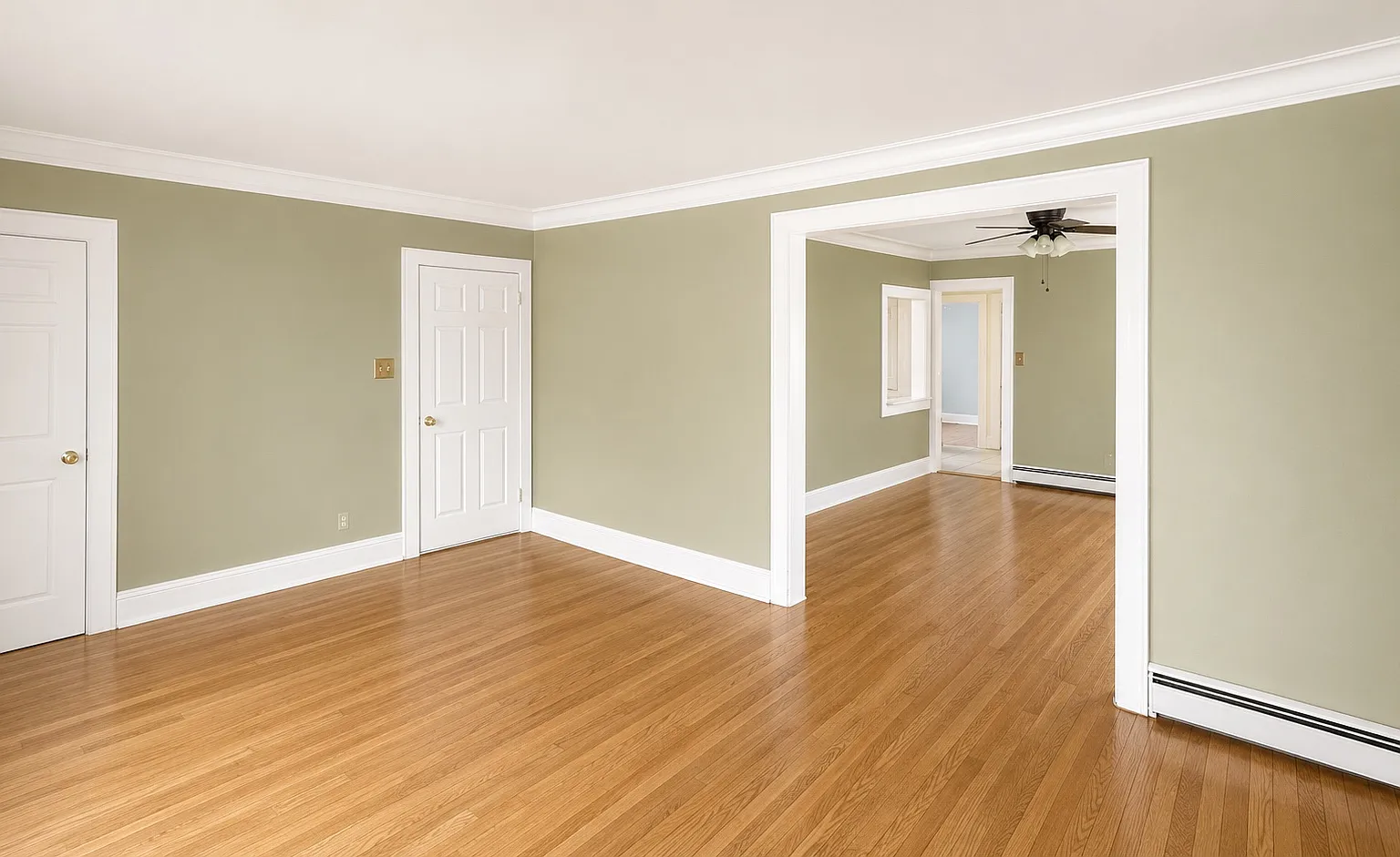3 bed, 1300 sqft, $2,900 — Photo 3